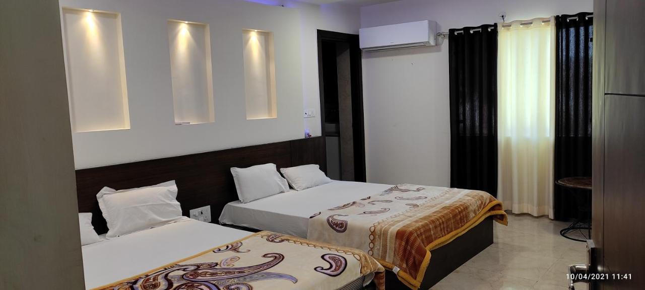 Taj Castle A Boutique Homestay อัครา ภายนอก รูปภาพ