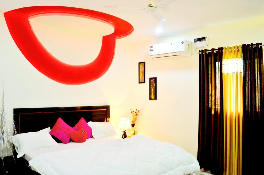 Taj Castle A Boutique Homestay อัครา ภายนอก รูปภาพ