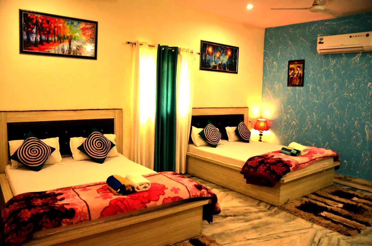 Taj Castle A Boutique Homestay อัครา ภายนอก รูปภาพ